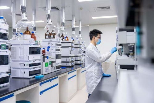 产品创新驱动业绩企稳，科技转型助推汤臣倍健迈入收获期